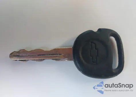 2003 Chevrolet Silverado 2500Hd из США, поврежденный, VIN 1GCHK29U03E248223